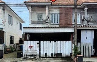 ทรัพย์สถาบันโดย GHB ทาวน์เฮาส์ วศิน