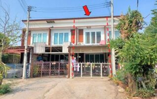 ทรัพย์สถาบันโดย GHB ทาวน์เฮาส์ ชุมชนเหล่าพัฒนา