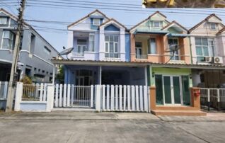 ทรัพย์สถาบันโดย GHB ทาวน์เฮาส์ บ้านวรารักษ์ รังสิต-คลองสาม (Baan Wararak Rangsit-Klong Sam)