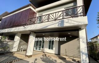 หน้าบ้านหันสู่ทิศตะวันตก
Front part, with 2 parking places