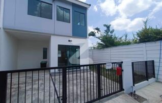 โอกาสดีสำหรับคนมองหาบ้านคุณภาพ บ้านหลังแรก…ที่พร้อมเริ่มต้นชีวิตใหม่ 🏠ทาวน์เฮ้าส์ The Connect บ้านสวย 2 ชั้น สภาพดี พร้อมเข้าอยู่ (คลองหลวงปทุมธานี) : เจ้าของขายเอง (งดรับนายหน้า)