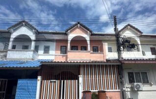 ทรัพย์สถาบันโดย GHB ทาวน์เฮาส์ แพรมาพรเพลสคลอง 11 (Baan Phraemaporn Rangsit Klong 11)