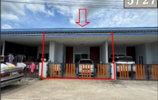 ทรัพย์สถาบันโดย GHB ทาวน์เฮาส์ ถนนชายทุ่ง