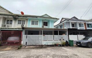 ทรัพย์สถาบันโดย GHB ทาวน์เฮาส์ พฤกษา 12/1 (Baan Pruksa 12/1 Rangsit-Klong 3)