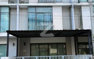 📌📌ให้เช่าทาวน์โฮมติดอิเกียบางนา 📌📌 📌📌3 ห้องนอน 2 ห้องนั่งเล่น 3 ห้องน้ำ 1 ครัว 1 ห้องซักล้าง จอดรถได้ 2 คัน ถนนเมน  : เจ้าของให้เช่าเอง (งดรับนายหน้า)