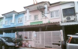 ทรัพย์สถาบันโดย ธอส ทาวน์เฮาส์ โรจนะคันทรีโฮม