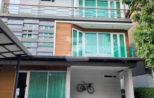 Owner Post ให้เช่าบ้านเดี่ยว3ชั้น 150,000บาท/เดือน หรือขาย 22,900,000บาท ทำเลทอง5แยกลาดพร้าว หมู่บ้าน The Gallery House Pattern (เฟส3 เฟสใหม่ที่มีส่วน : เจ้าของขายเอง (งดรับนายหน้า)