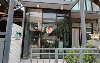 หมู่บ้านเดอะวิลล่า บางบัวทอง ทาวน์เฮาส์ 2 ชั้น ตกแต่งพร้อมอยู่ เฟอร์นิเจอร์พร้อม เครื่ิองใช้ไฟฟ้า เครื่องปรับอากาศ  : เจ้าของขายเอง (งดรับนายหน้า)