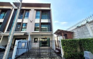 ทรัพย์สถาบันโดย GHB ทาวน์เฮาส์ บ้านกลางเมือง นวมินทร์ 42 (Baan Klang Muang Nawamin 42)