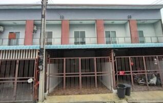 ทรัพย์สถาบันโดย GHB ทาวน์เฮาส์ ฉัตรไพลิน ลาดหลุมแก้ว (Chatrapailin Latlumkaew)