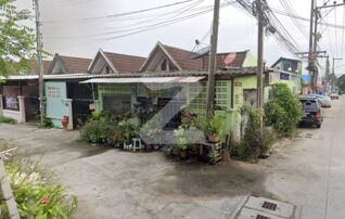 ขายถูก ทาวเฮ้าส์หลังมุมติดถนน 2 ด้าน หลังตลาดศุภฤกษ์ ศรีราชา ใกล้ร้านสะดวกซื้อ ห้างสรรพสินค้า : เจ้าของขายเอง