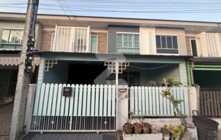 🏡หมู่บ้านพฤกษาวิลล์ 72 นครอินทร์ - พระเงิน บ้านเลขที่199/9 ทำเลดี เข้าออกได้หลายเส้นทางทั้งซอยวัดพระเงิน ซอยวัดส้มเกลี้ยง ใกล้ถนนกาญจนาภิเษก : เจ้าของให้เช่าเอง (งดรับนายหน้า)
