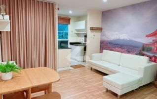 ขายคอนโดห้องสวย วีคอนโด เอกมัย-รามอินทรา (We Condo Ekkamai-Ramintra) 37.08 ตรม. รีโนเวทใหม่ ตกแต่งสวยพร้อมอยู่ ทำเล : ชั้น 1 วิวติดสระว่ายน้ำ  : เจ้าของขายเอง (งดรับนายหน้า)