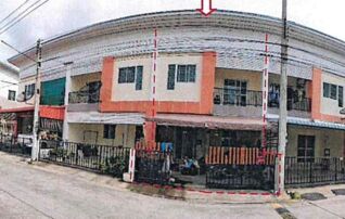 ทรัพย์สถาบันโดย GHB ทาวน์เฮาส์ ปลวกแดง ระยอง