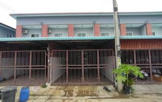 ทรัพย์สถาบันโดย GHB ทาวน์เฮาส์ ฉัตรไพลิน ลาดหลุมแก้ว (Chatrapailin Latlumkaew)