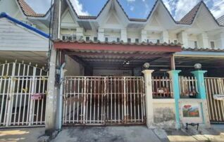 ทรัพย์สถาบันโดย GHB ทาวน์เฮาส์ ฉัตรไพลิน ลาดหลุมแก้ว (Chatrapailin Latlumkaew)