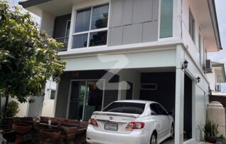 ขาย/ให้เช่าบ้านเดี่ยว 2 ชั้น หมู่บ้านอินนิซิโอ้ 1 รังสิตคลอง 3 หน้าบ้านหันทางทิศเหนือ หลังมุม เนื้อที่ 56.4 ตร.ว. : เจ้าของให้เช่าเอง (งดรับนายหน้า)