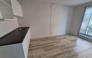ทรัพย์สถาบันโดย GHB คอนโดใกล้ MRT บางรักใหญ่ เอส 9 คอนโดมิเนียม (S9 Condominium)
