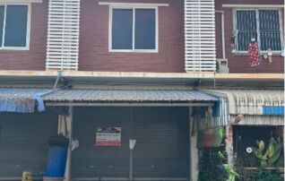 ทรัพย์สถาบันโดย GHB ตึกแถว-อาคารพาณิชย์ ซอยโรงพยาบาลวังทอง ถนนพิษณุโลก-หล่มสัก(ทล.12)