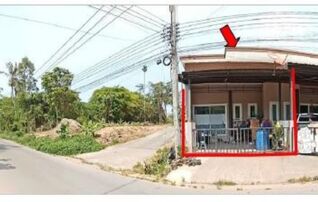 ทรัพย์สถาบันโดย GHB ทาวน์เฮาส์ ซอยช่องลา ถนนสายสุราษฎร์ธานี - พุ