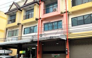 ทรัพย์ธนาคารโดย KASIKORNBANK ตึกแถว-อาคารพาณิชย์ ซอยบุญสัมพันธ์ (เขาน้อย) ถนนสุขุมวิท (ทล.3)