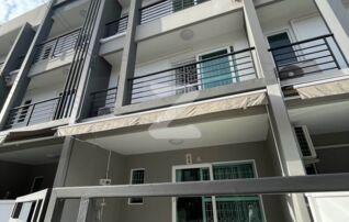 🏡 บ้านพร้อมอยู่ เฟอร์ครบทั้งหลัง ไม่ต้องซื้อเพิ่ม! 🥳 ทาวน์โฮม 3 ชั้น บ้านกลางเมือง สวนหลวง — เจ้าของปล่อยเอง : เจ้าของให้เช่าเอง (งดรับนายหน้า)