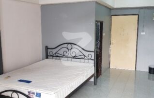 คอนโดยงเจริญ ห้องให้เช่า 25 ตร.ม. ตึก A พื้นปูกระเบื้อง, ห้องน้ำ, แอร์, พัดลมเพดาน, ตู้เสื้อผ้า, ที่นอน, ซิงค์ล้างจาน : เจ้าของให้เช่าเอง (งดรับนายหน้า)