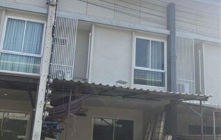 ทรัพย์สถาบันโดย GHB ทาวน์เฮาส์ บ้านธงสิริ 3 บ้านกล้วย-ไทรน้อย (Baan Thongsiri 3 Ban Kluay-Sai Noi)