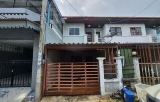 ทรัพย์สถาบันโดย ธอส ทาวน์เฮาส์ ม.ฉัตรไพลิน