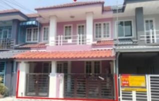 ทรัพย์สถาบันโดย GHB ทาวน์เฮาส์ วรารักษ์