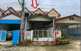 ทรัพย์สถาบันโดย GHB ทาวน์เฮาส์ งามเจริญ 5