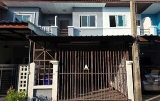 ทรัพย์สถาบันโดย GHB ทาวน์เฮาส์ ฉัตรไพลิน