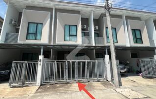 🌟เจ้าของบ้านขายเองค่ะ 🌟 🏡 ขายทาวน์โฮม 2 ชั้น โครงการหมู่บ้าน ไทม์โฮม 62 ซอย เฉลิมพระเกียรติ ร.9 62 💰 ราคา 4,450,000 บาท 💰 : เจ้าของขายเอง (งดรับนายหน้า)