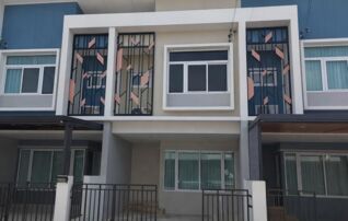 ทรัพย์สถาบันโดย GHB ทาวน์เฮาส์ รสา ลักซ์วิลล์ พหลโยธิน 73 (Rasa Luxx Ville Phahonyothin 73)