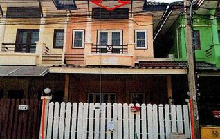 ทรัพย์สถาบันโดย GHB ทาวน์เฮาส์ ปากเกร็ด นนทบุรี