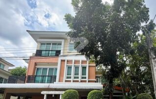 🏡 ขายด่วน ต่ำกว่าราคาประเมิน 12.6 ลบ. หลังมุม ขายบ้านเดี่ยว 3 ชั้น สวยพร้อมอยู่ ทำเลดีสุดในย่านรามอินทรา! สังคมคุณภาพ 📍 หมู่บ้านบางกอก บูเลอวาร์ด : เจ้าของขายเอง (งดรับนายหน้า)