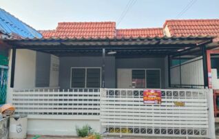 ทรัพย์สถาบันโดย JAM ทาวน์เฮาส์ หมู่บ้านเรือนสุข 2 (Ruean Suk 2)