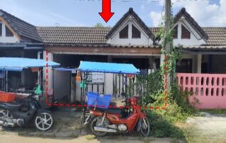 ทรัพย์สถาบันโดย บริษัท บริหารสินทรัพย์สุขุมวิท จำกัด ทาวน์เฮาส์ ถนนสายสุราษฎร์ธานี-ตะกั่วป่า (ทล.401)