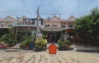 ทรัพย์สถาบันโดย GHB ทาวน์เฮาส์ มั่งมี