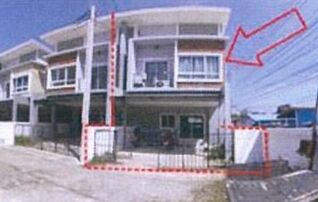 ทรัพย์สถาบันโดย GHB ทาวน์เฮาส์ ณิชา วิลเลจ