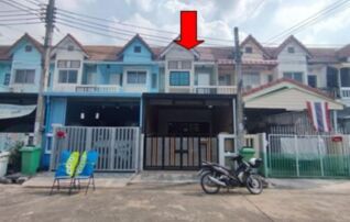 ทรัพย์สถาบันโดย GHB ทาวน์เฮาส์ บ้านบางบัวทอง
