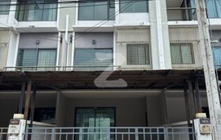 ทำเลศักยภาพ ขายถูกที่สุดในโครงการ ✳️ เพียง 3.60 ล้านบาท [เจ้าของขายเอง]* 🏬 เดอะ เมทโทร พัฒนาการ-ศรีนครินทร์ อ่อนนุช 80 : เจ้าของขายเอง (งดรับนายหน้า)