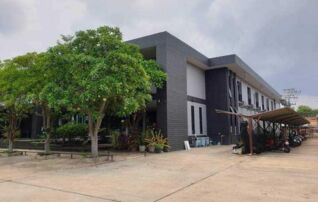 ทรัพย์สถาบันโดย GHB คอนโด เพชรฤดีคอนโดมิเนียม (Petchruedee Condominium)
