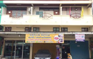เอ๋ หอพักหญิง
