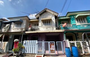 ทรัพย์สถาบันโดย JAM ทาวน์เฮาส์ วรางกูล คลอง 3 (Baan Warangkul Klong 3)