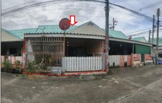 ทรัพย์สถาบันโดย GHB ทาวน์เฮาส์ เรือนแก้ว