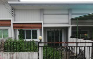 ทรัพย์สถาบันโดย GHB ทาวน์เฮาส์ นิคมพัฒนา ระยอง