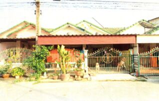 ทรัพย์สถาบันโดย GHB ทาวน์เฮาส์ นิคมพัฒนา ระยอง