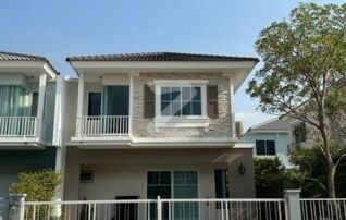 ปล่อยบ้านให้เช่า (เจ้าของปล่อยเองครับ) โครงการหมู่บ้าน Villaggio ประชาอุทิศ90 3 ห้องนอน 2 ห้องน้ำ 1ครัว (พร้อมเฟอร์นิเจอร์บิ้วอิน) 2ที่จอดรถ : เจ้าของให้เช่าเอง (งดรับนายหน้า)