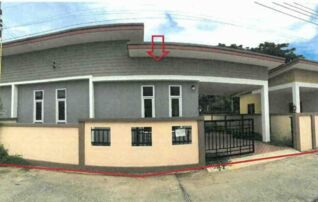 ทรัพย์สถาบันโดย GHB บ้านแฝด ซอยม.โมเดิร์น ทาวน์ ถนนบางละมุง25